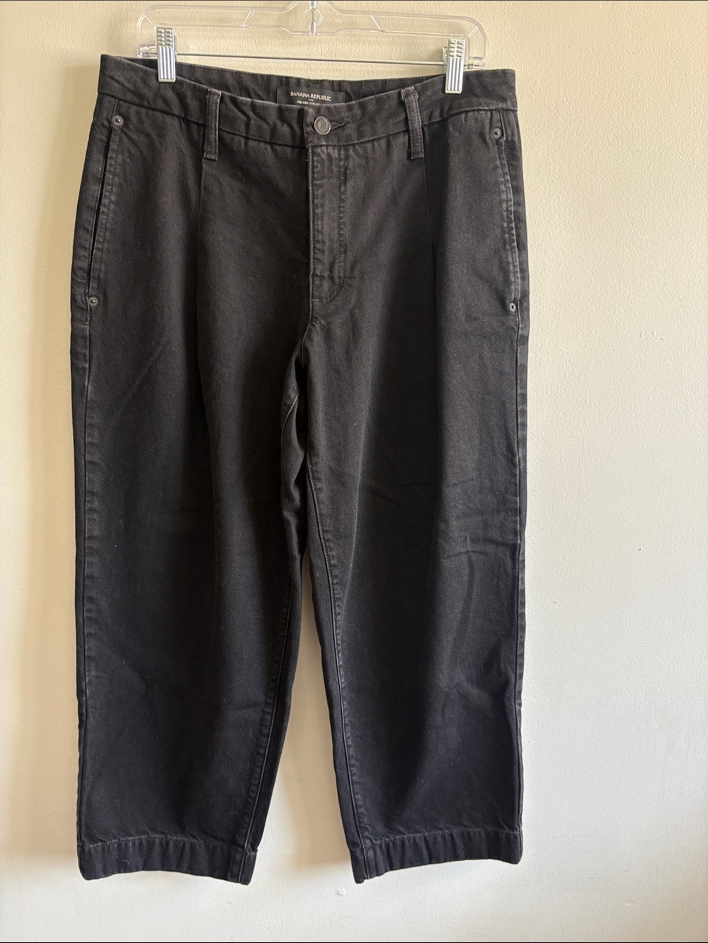 Banana Republic Mid Rise Straight Black Cropped‎ Pants Women’s 31/12